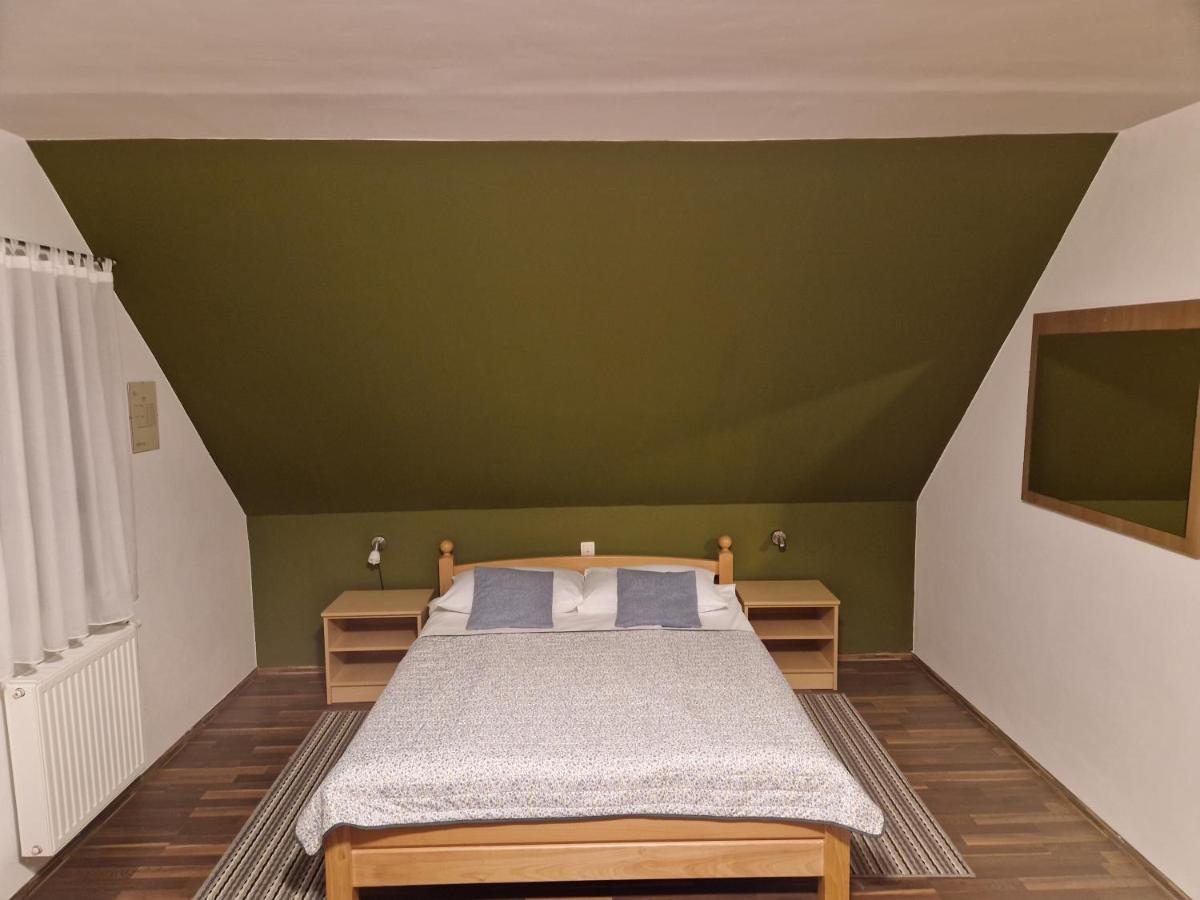 Guest House Wolf II Plitvička Jezera Dış mekan fotoğraf