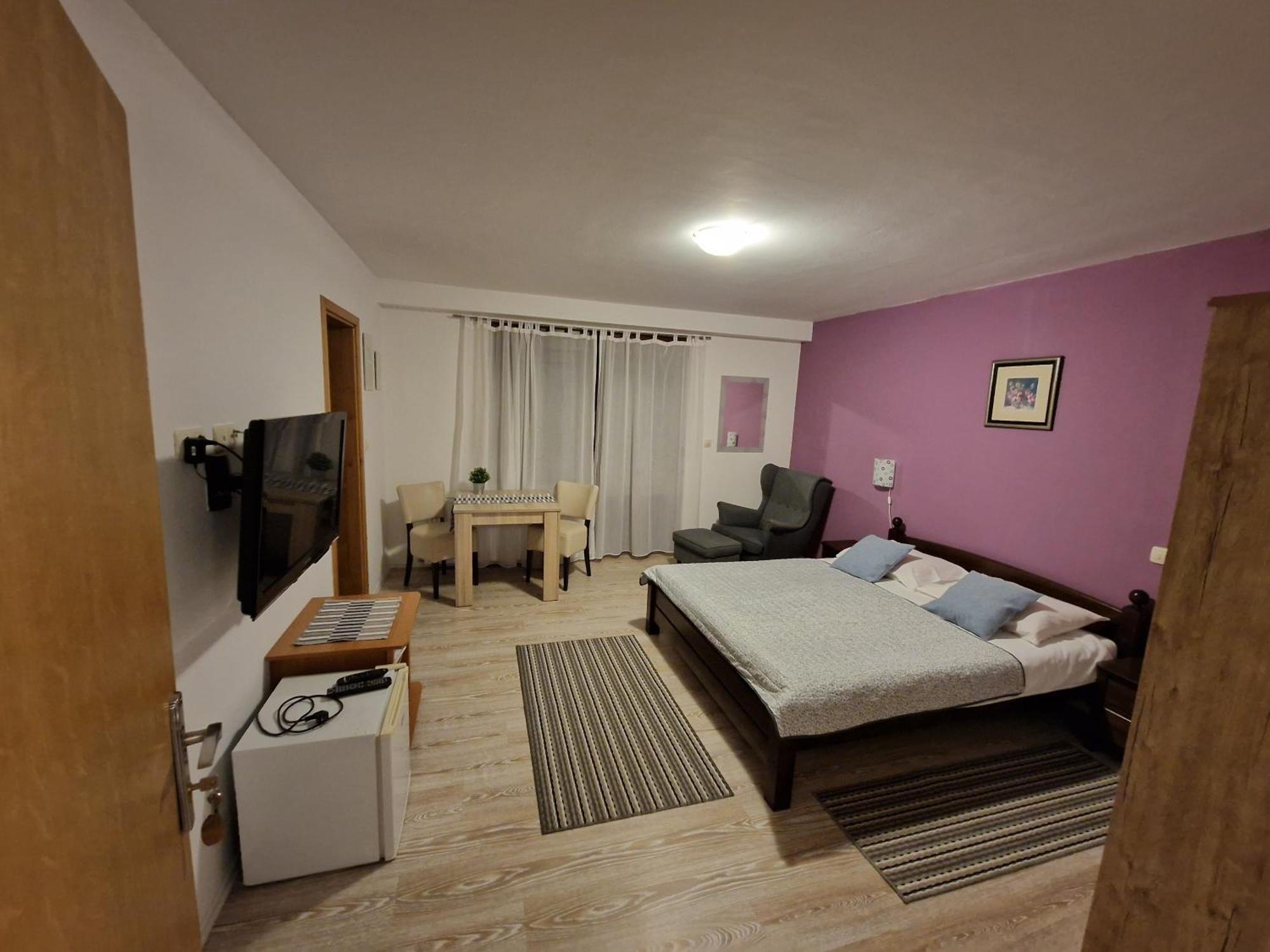 Guest House Wolf II Plitvička Jezera Dış mekan fotoğraf